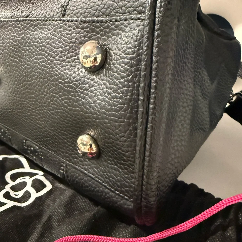 Vintage Hello Kitty Black Embossed Leather Tote - Picture 7 of 13